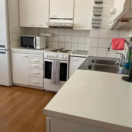 Апартаменты Huttu 3 - Tilava Kolmio Mahtavalla Sijainnilla